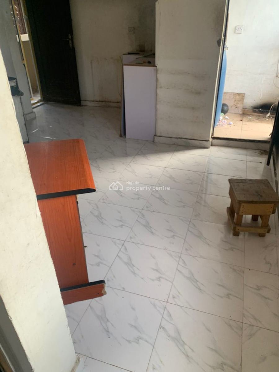 Spacious Mini Flat Upstairs, Akoka, Yaba, Lagos, Mini Flat (room and Parlour) for Rent