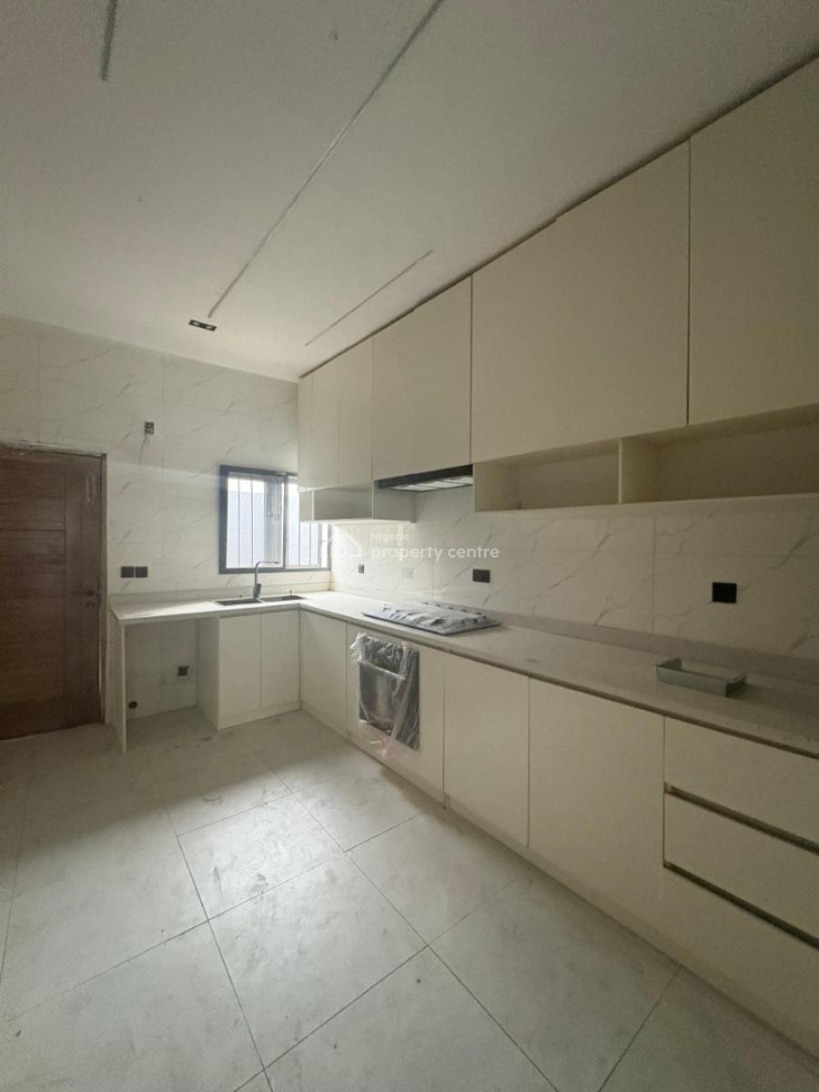 One-of-a-kind Terrace with Spacious Rooms & Balcony, Ikate, Lekki, Lagos, Terraced Duplex for Sale