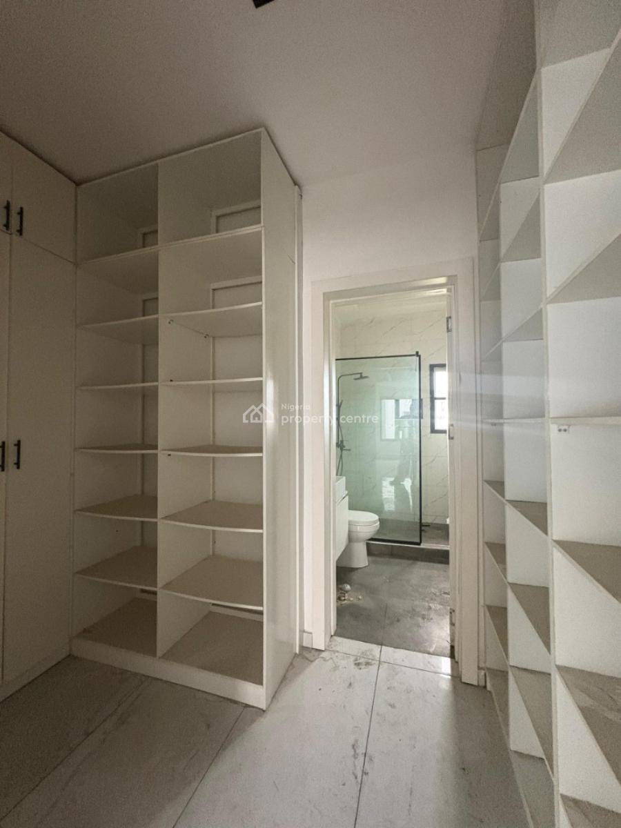 One-of-a-kind Terrace with Spacious Rooms & Balcony, Ikate, Lekki, Lagos, Terraced Duplex for Sale