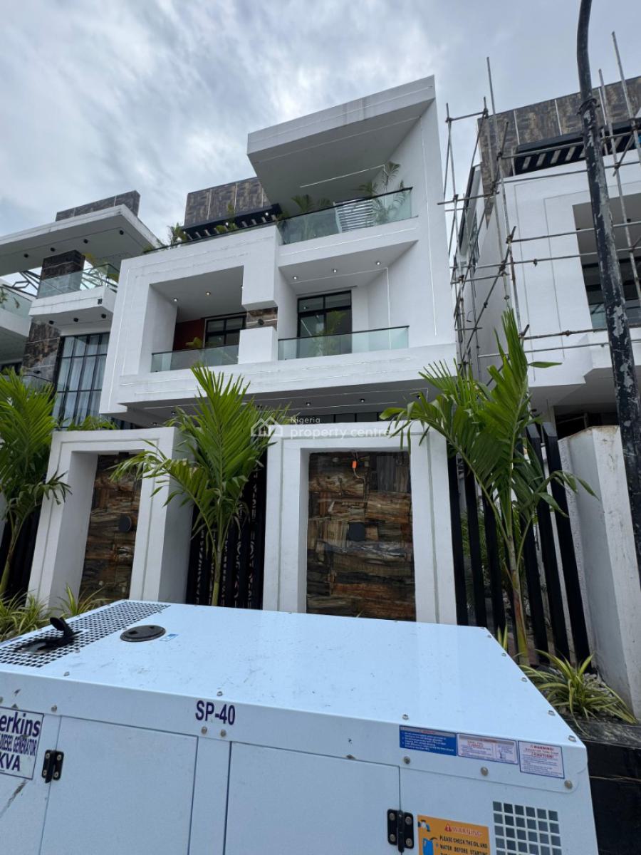 Aesthetically Pleasing 6 Bedroom Detached Duplex with Rooftop, Within The Most Prestigious Estate in Chevron, Lekki, Lagos, Detached Duplex for Sale