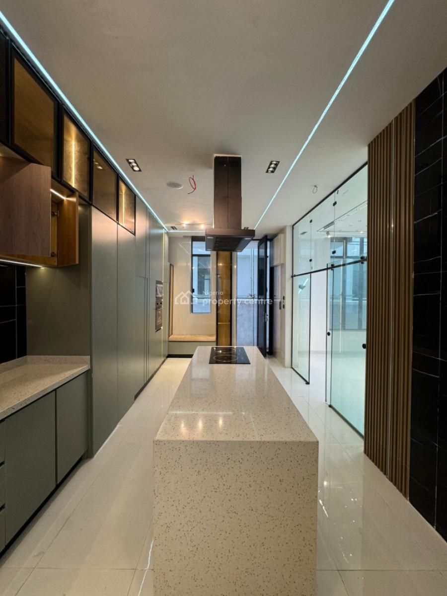 Aesthetically Pleasing 6 Bedroom Detached Duplex with Rooftop, Within The Most Prestigious Estate in Chevron, Lekki, Lagos, Detached Duplex for Sale