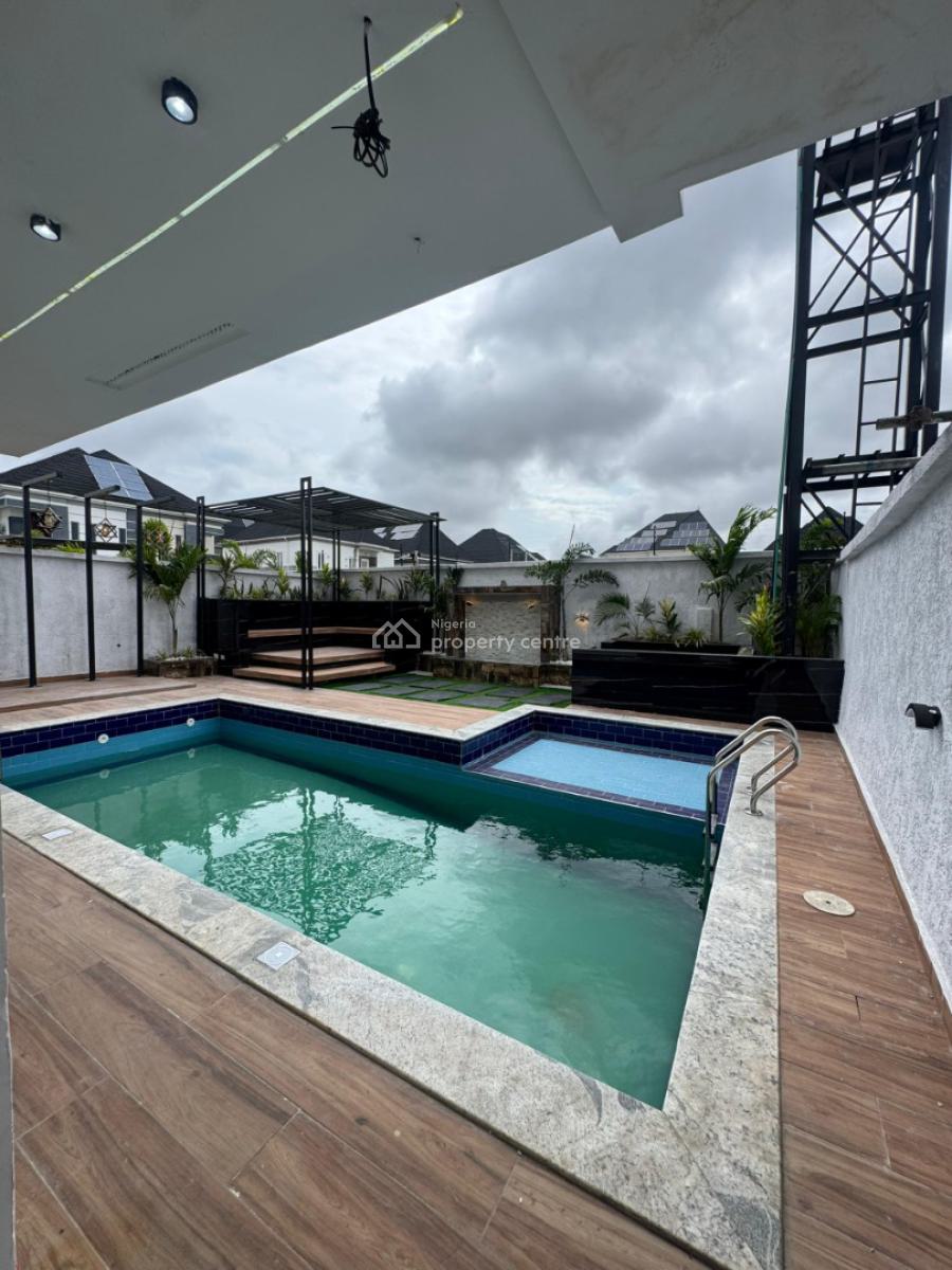 Aesthetically Pleasing 6 Bedroom Detached Duplex with Rooftop, Within The Most Prestigious Estate in Chevron, Lekki, Lagos, Detached Duplex for Sale