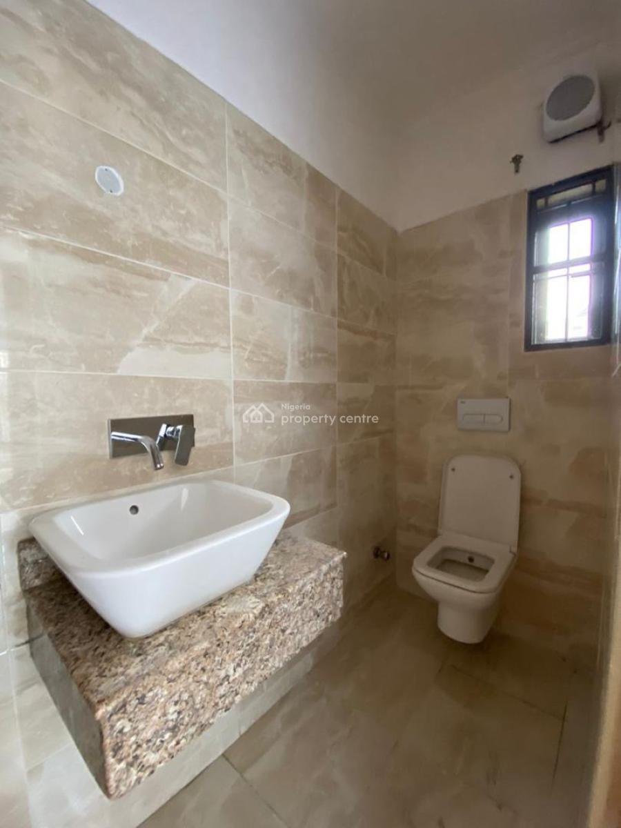 Spacious Massive Luxury 4bedroom Semi Detached Duplex, Secure Off Admiralty Wey Lekki Phase One, Lekki Phase 1, Lekki, Lagos, Flat / Apartment for Rent