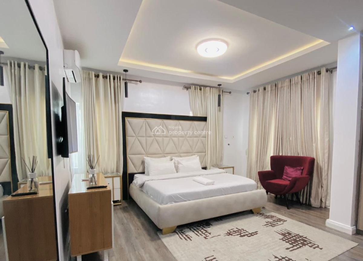 Cozy 2 Bed Apartment with Snooker, Ikate, Lekki, Lagos, Flat / Apartment Short Let