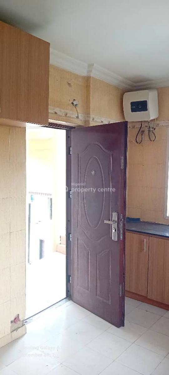 3 Bedroom Apartment with a Room Bq, Estate, Victoria Island (vi), Lagos, Flat / Apartment for Rent