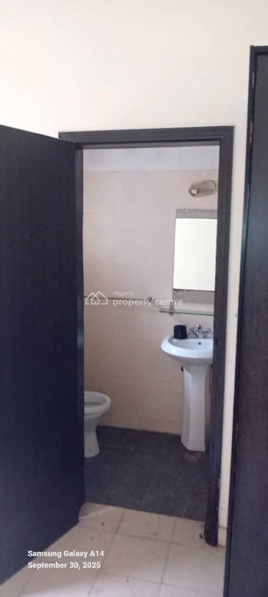 3 Bedroom Apartment with a Room Bq, Estate, Victoria Island (vi), Lagos, Flat / Apartment for Rent