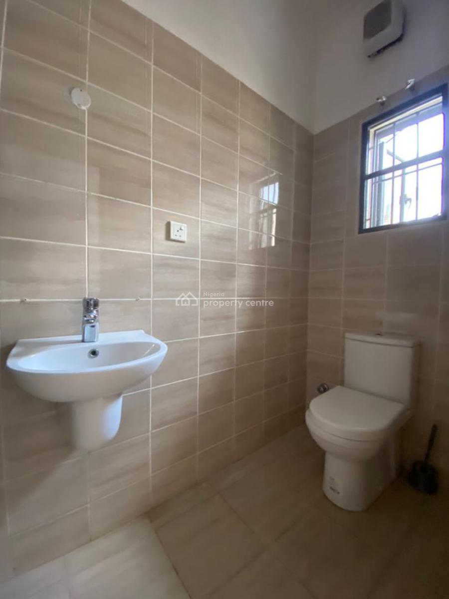 4 Bedroom Semi Detached House with a Box Room and a Room Bq, Lekki Phase 1, Lekki, Lagos, Semi-detached Duplex for Rent