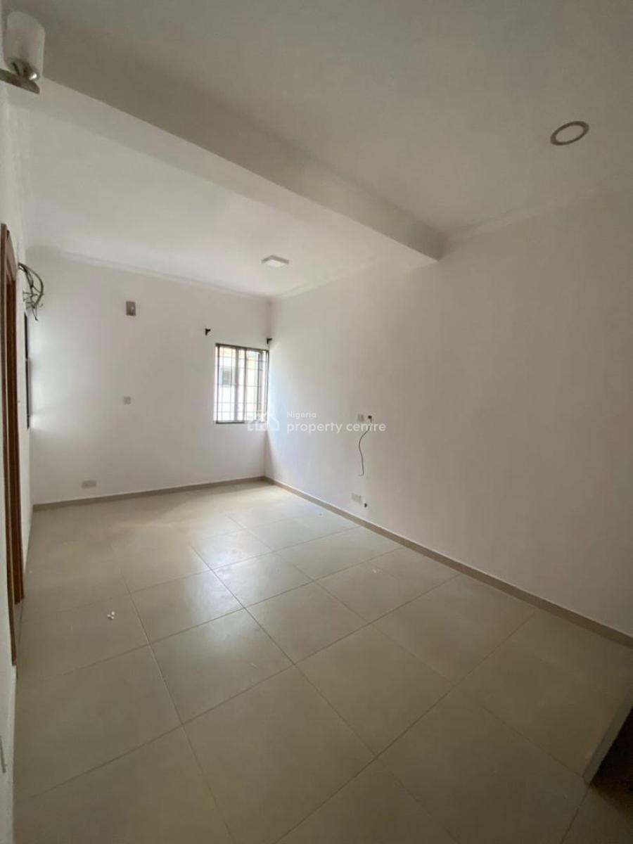 4 Bedroom Semi Detached House with a Box Room and a Room Bq, Lekki Phase 1, Lekki, Lagos, Semi-detached Duplex for Rent