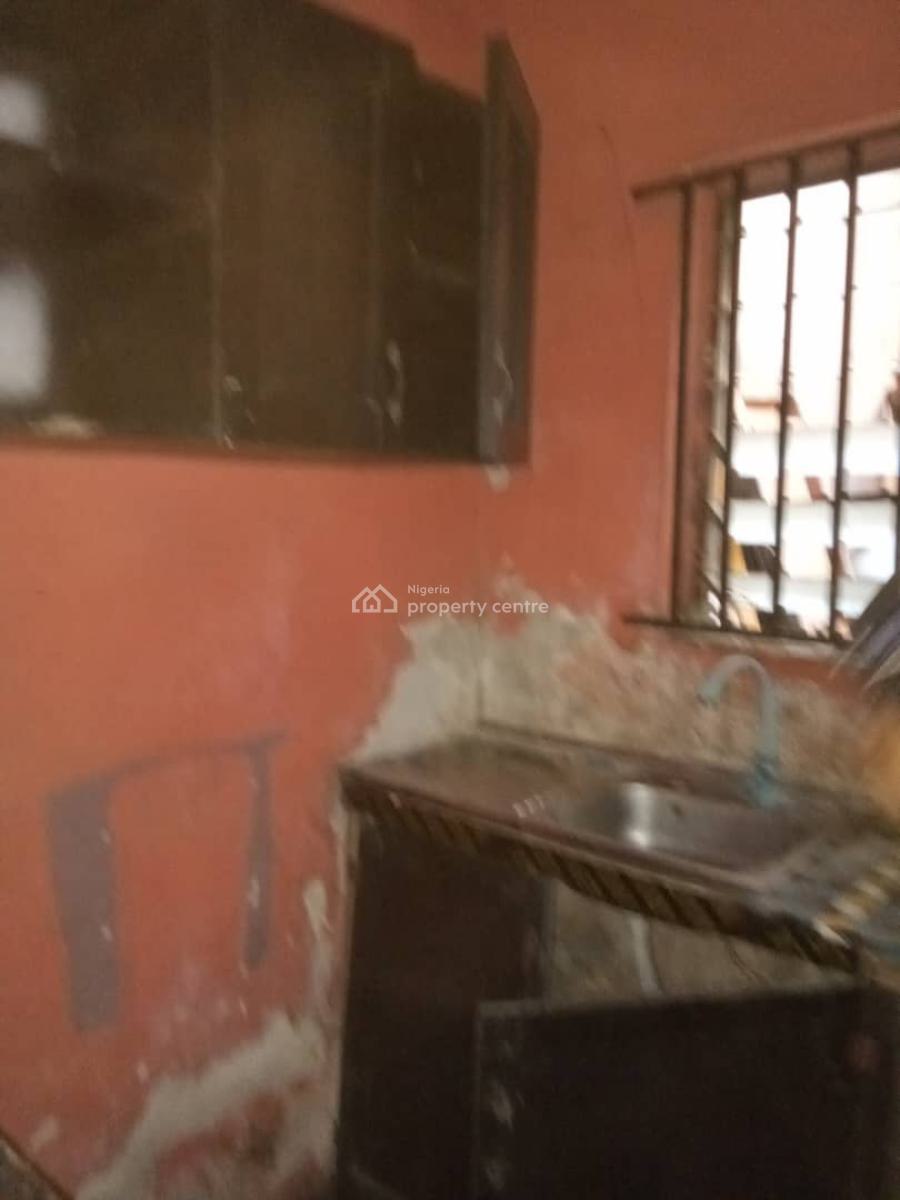 Lovely Neat Self with Parking Space, Yaba, Lagos, Self Contain (single Rooms) for Rent