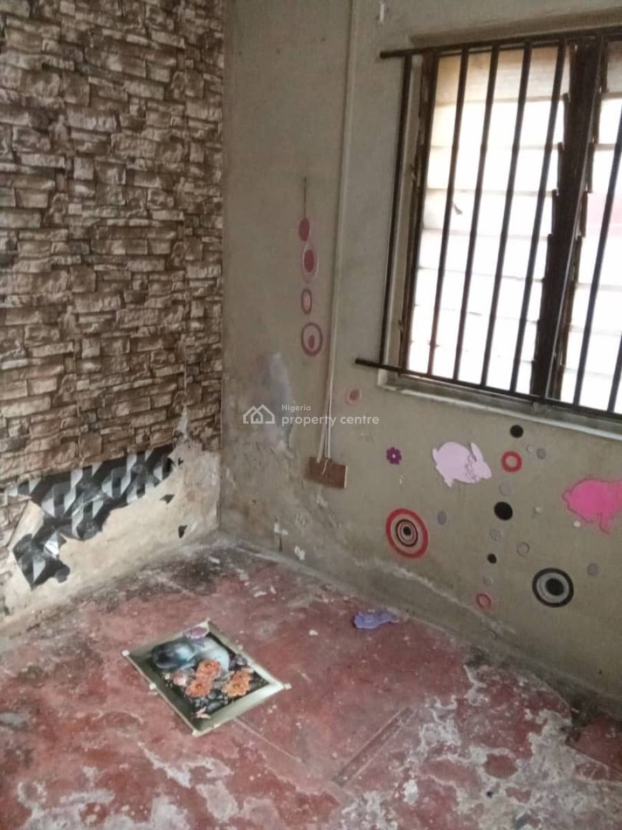 Lovely Neat Self with Parking Space, Yaba, Lagos, Self Contain (single Rooms) for Rent