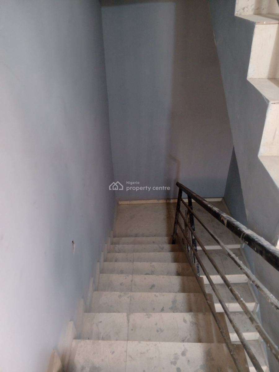 Nice and Portable 2 Bedroom Flat, Ikeja, Lagos, Flat / Apartment for Rent