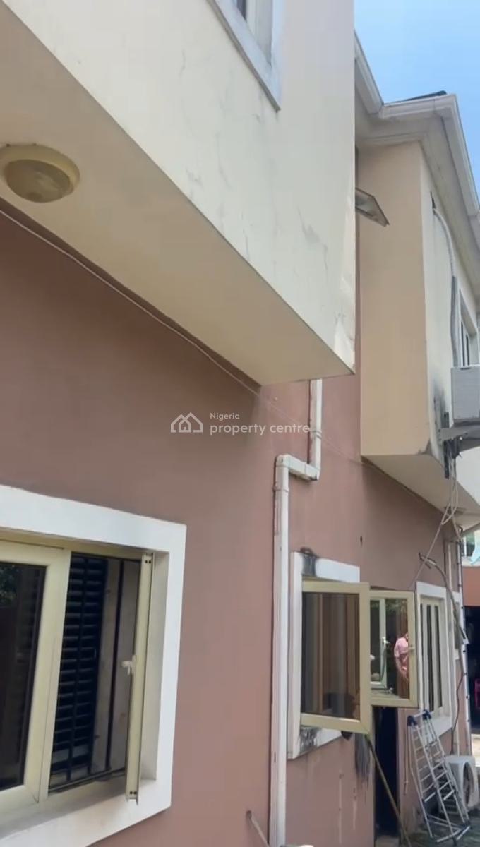 Distress 6 Bedr Detached & Bq, Location: Northern Foreshore, Chevron Lekki Lagos, Lekki, Lagos, Detached Duplex for Sale