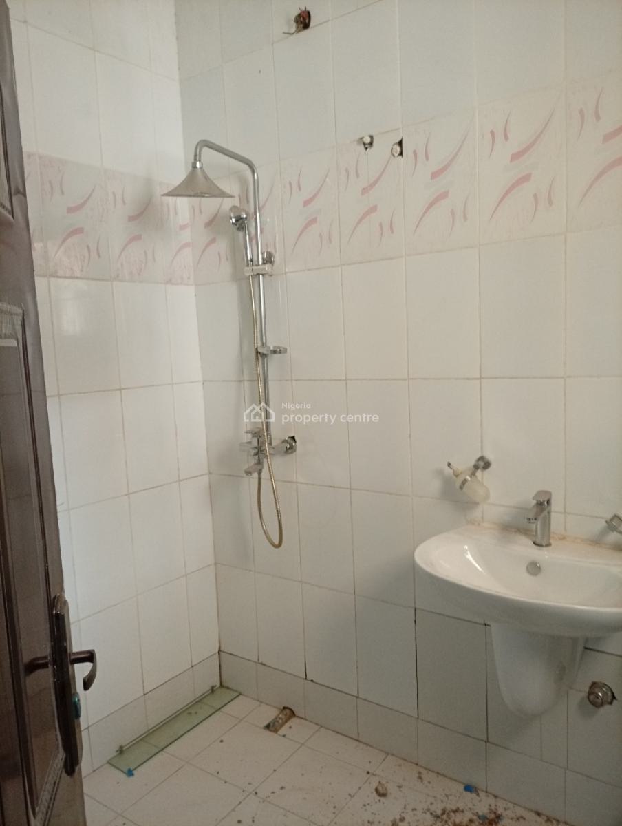 Tastefully Finished 4 Bedroom Terraced Duplex with a Room Bq, Guzape District, Abuja, Terraced Duplex for Rent