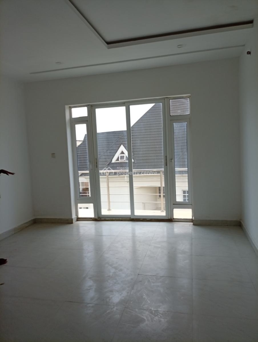 Tastefully Finished 4 Bedroom Terraced Duplex with a Room Bq, Guzape District, Abuja, Terraced Duplex for Rent
