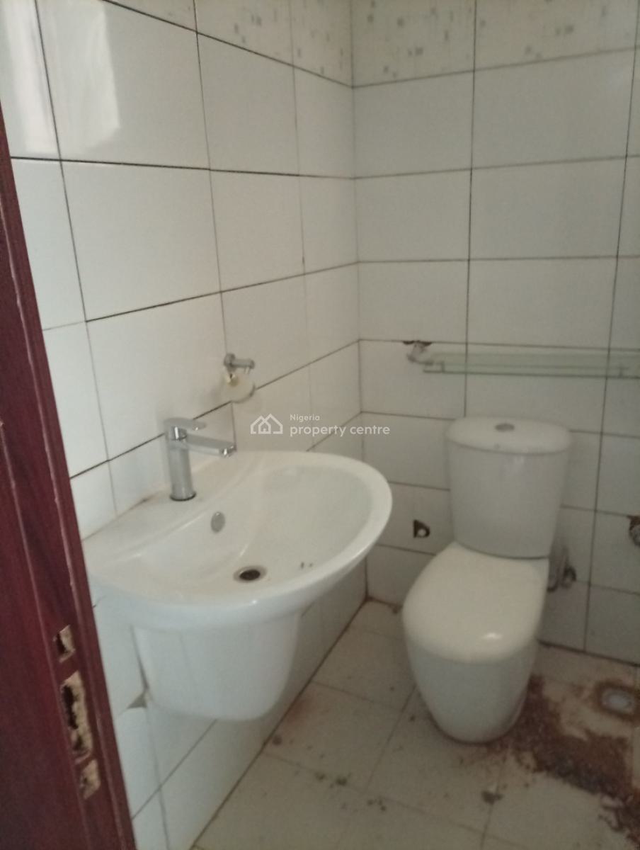 Tastefully Finished 4 Bedroom Terraced Duplex with a Room Bq, Guzape District, Abuja, Terraced Duplex for Rent