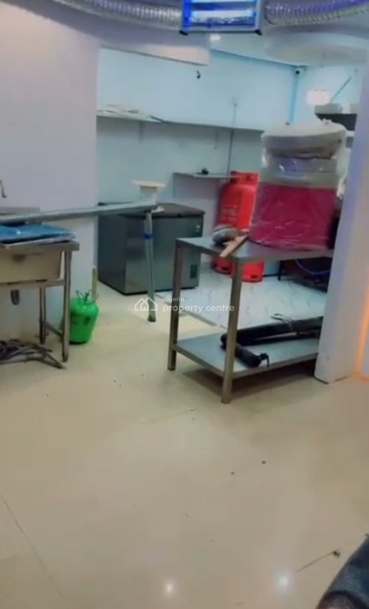 a Spacious & Fully Functional Restaurant., Opebi, Ikeja, Lagos, Restaurant / Bar for Rent