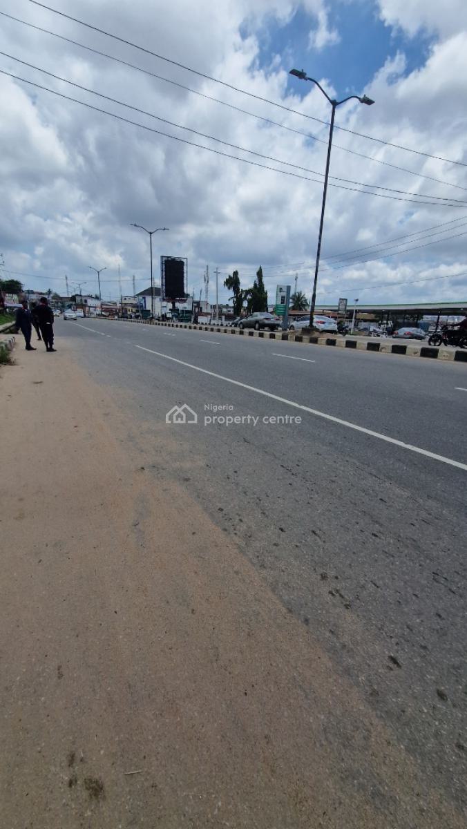 Commercial Land Along The Dual Carriageway, Near Nnpc and Mtn Office, Idi Ape, Ibadan, Oyo, Commercial Land for Sale