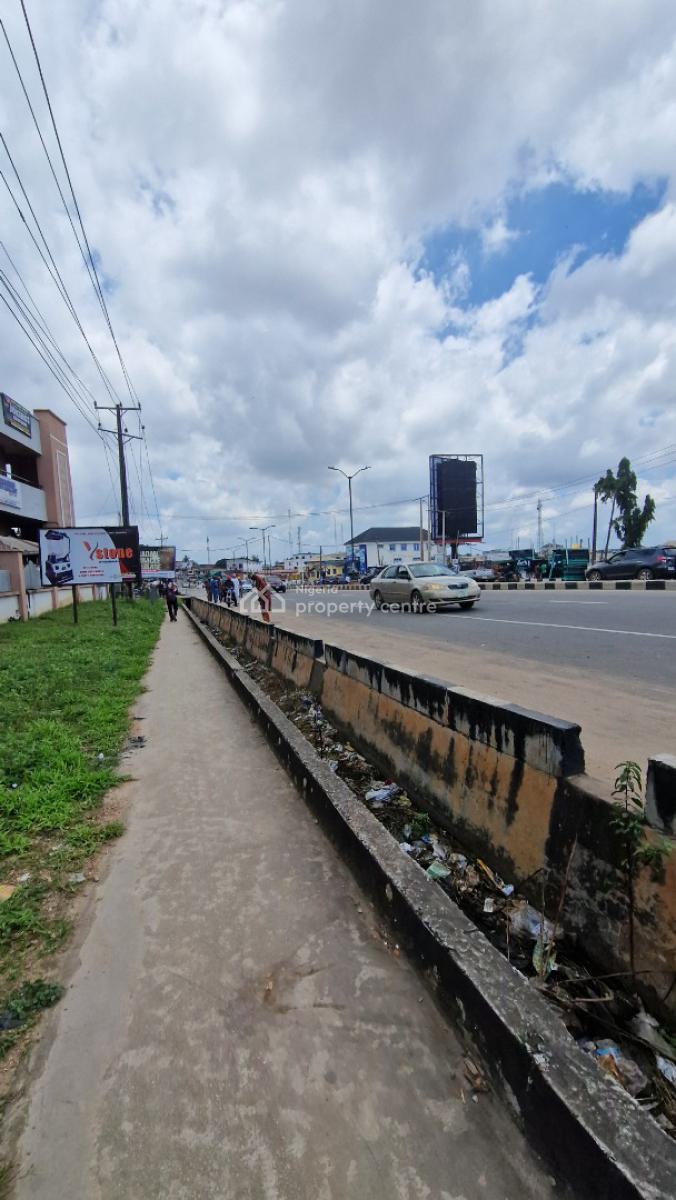 Commercial Land Along The Dual Carriageway, Near Nnpc and Mtn Office, Idi Ape, Ibadan, Oyo, Commercial Land for Sale