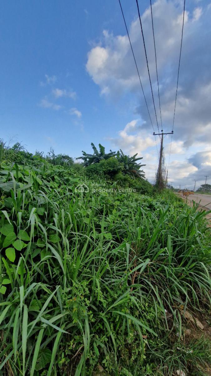 One Acre of Commercial/industrial Land, Adjacent Jubaili Agrotec Ltd Along Old Lagos — Ibadan Road, Podo,, Ibadan, Oyo, Land for Sale