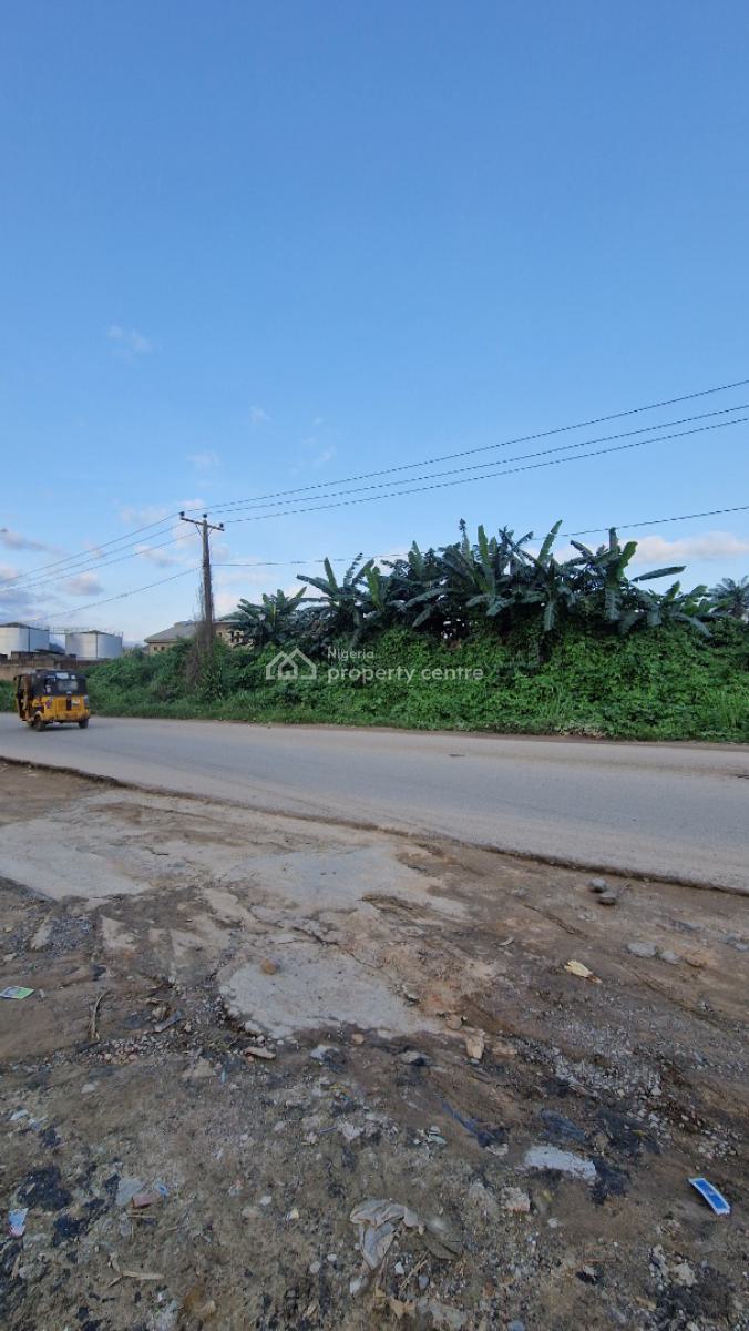 One Acre of Commercial/industrial Land, Adjacent Jubaili Agrotec Ltd Along Old Lagos — Ibadan Road, Podo,, Ibadan, Oyo, Land for Sale