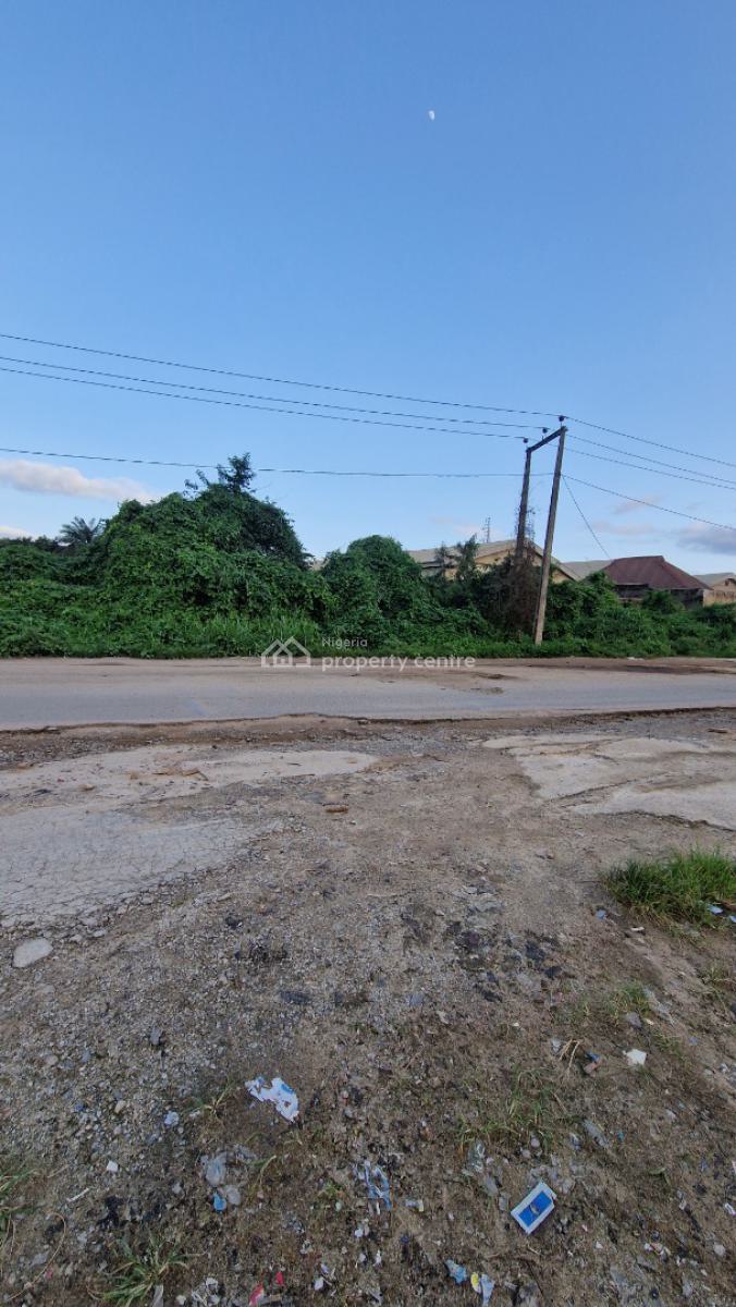 One Acre of Commercial/industrial Land, Adjacent Jubaili Agrotec Ltd Along Old Lagos — Ibadan Road, Podo,, Ibadan, Oyo, Land for Sale