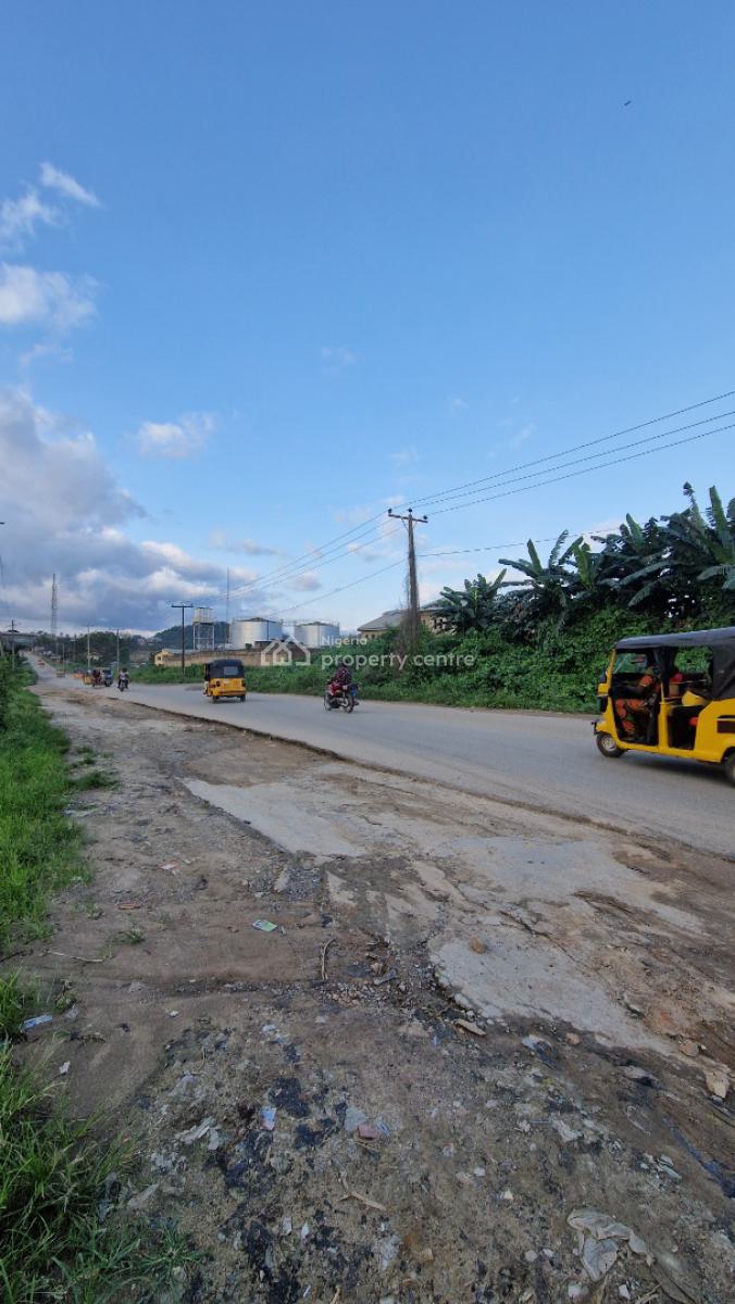 One Acre of Commercial/industrial Land, Adjacent Jubaili Agrotec Ltd Along Old Lagos — Ibadan Road, Podo,, Ibadan, Oyo, Land for Sale