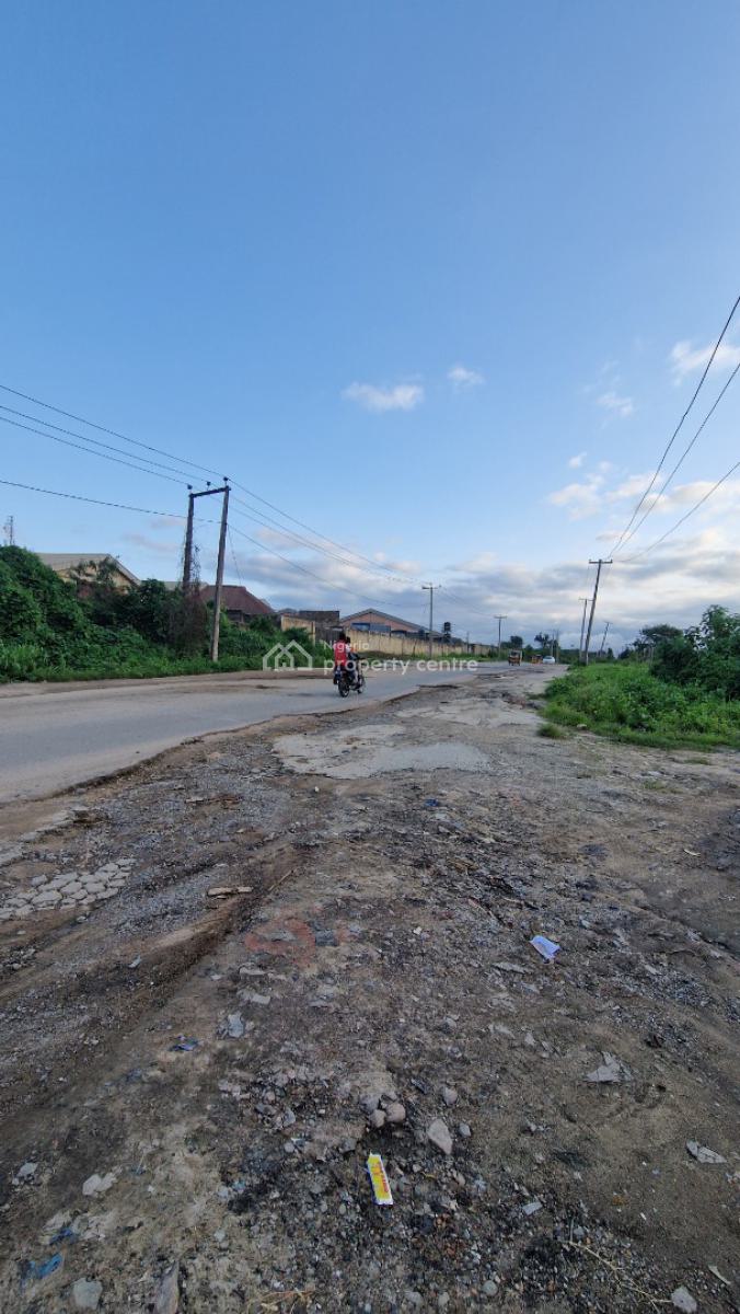 One Acre of Commercial/industrial Land, Adjacent Jubaili Agrotec Ltd Along Old Lagos — Ibadan Road, Podo,, Ibadan, Oyo, Land for Sale
