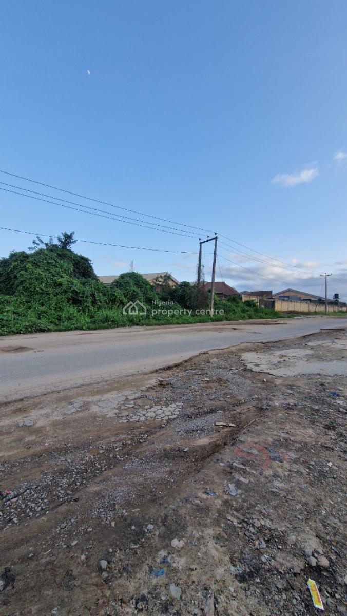One Acre of Commercial/industrial Land, Adjacent Jubaili Agrotec Ltd Along Old Lagos — Ibadan Road, Podo,, Ibadan, Oyo, Land for Sale