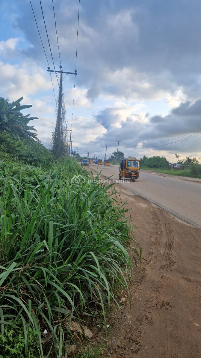 One Acre of Commercial/industrial Land, Adjacent Jubaili Agrotec Ltd Along Old Lagos — Ibadan Road, Podo,, Ibadan, Oyo, Land for Sale