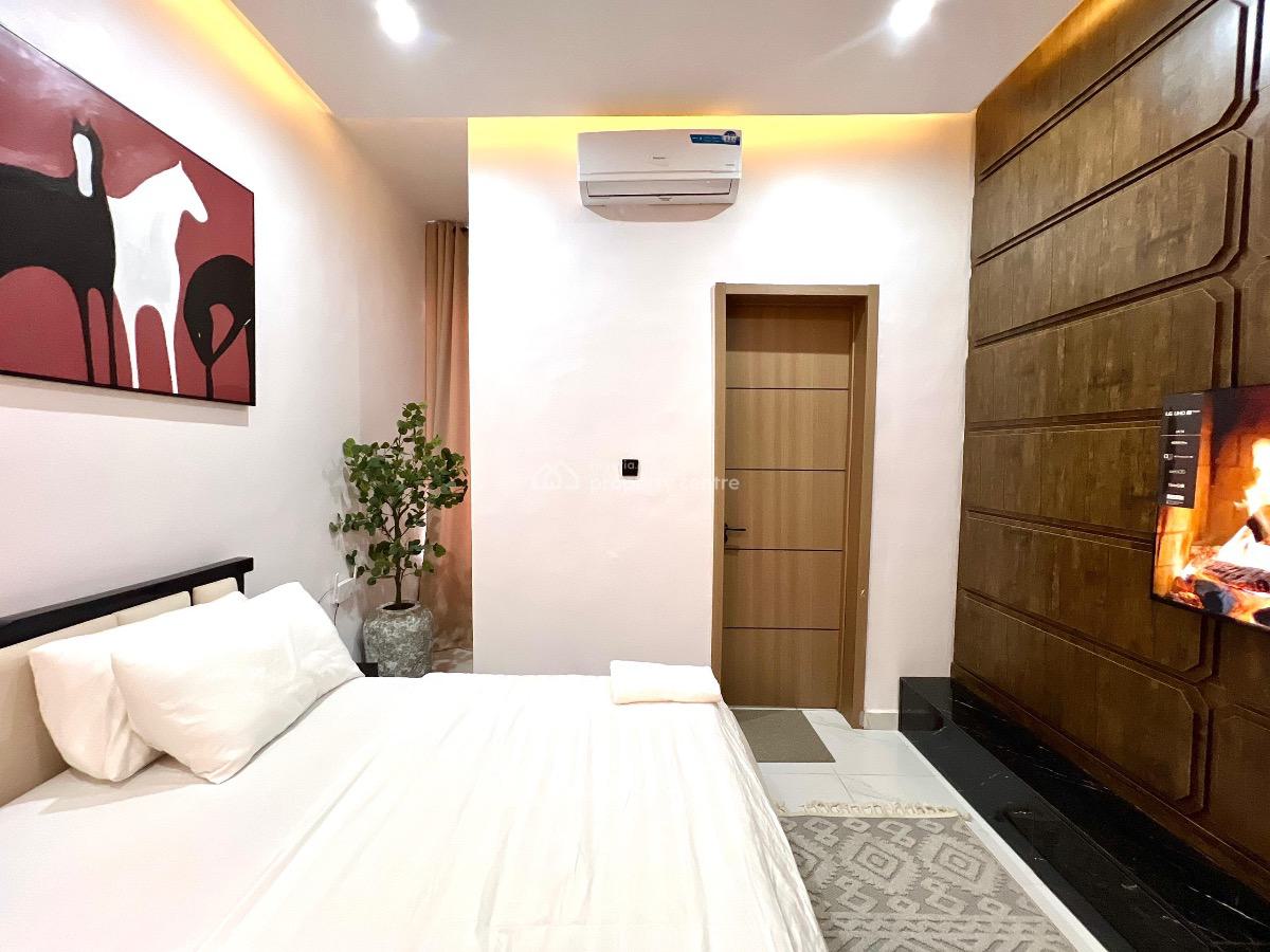Brand New Luxury 2 Bedroom Apartment with Ps5, Swimming Pool,snooker, Lekki Phase 1, Lekki, Lagos, Flat / Apartment Short Let