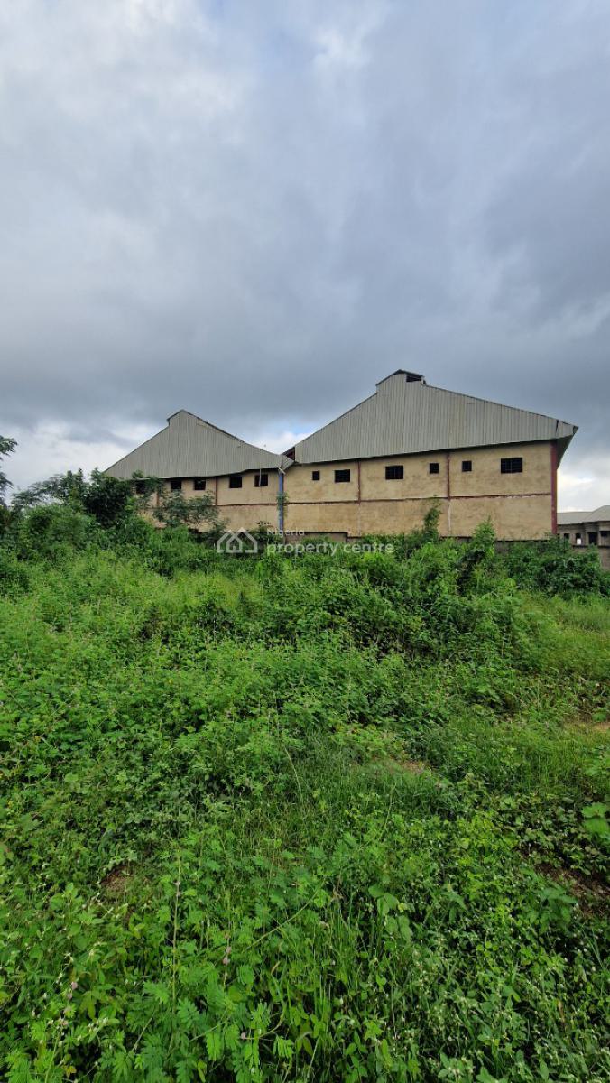 Commercial/industrial Parcel of Land, Adjacent Jubaili Agrotec Ltd Along Old Lagos — Ibadan Road, Podo, Ibadan, Oyo, Land for Sale