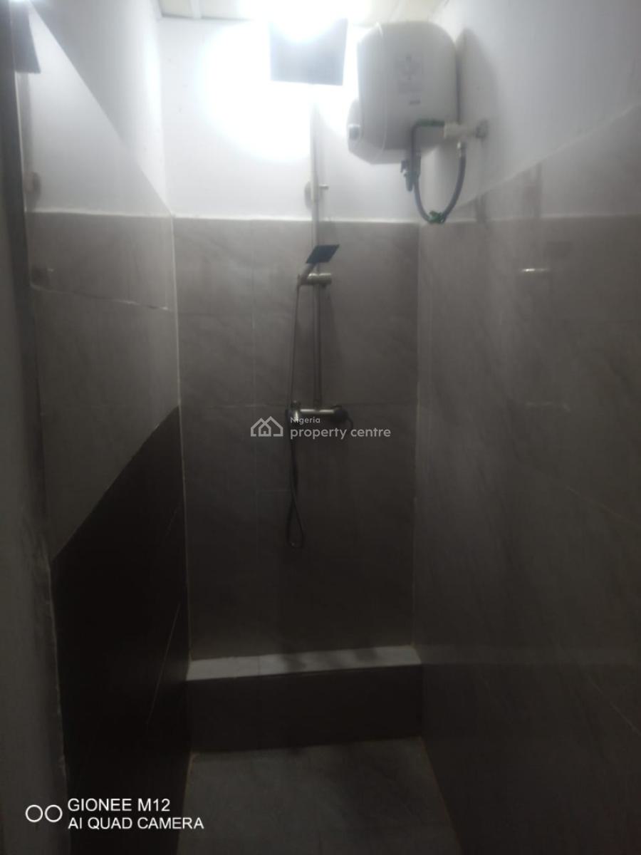 Spacious Serviced 1 Room Self Contain, Off Sinari Daranijo Street, Victoria Island (vi), Lagos, Self Contain (single Rooms) for Rent