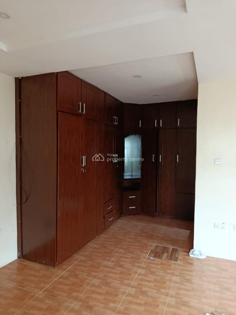 Well Maintained 5 Bedroom Semi Detached House with Bq, Estate Off Agungi Road, Agungi, Lekki, Lagos, Semi-detached Duplex for Rent