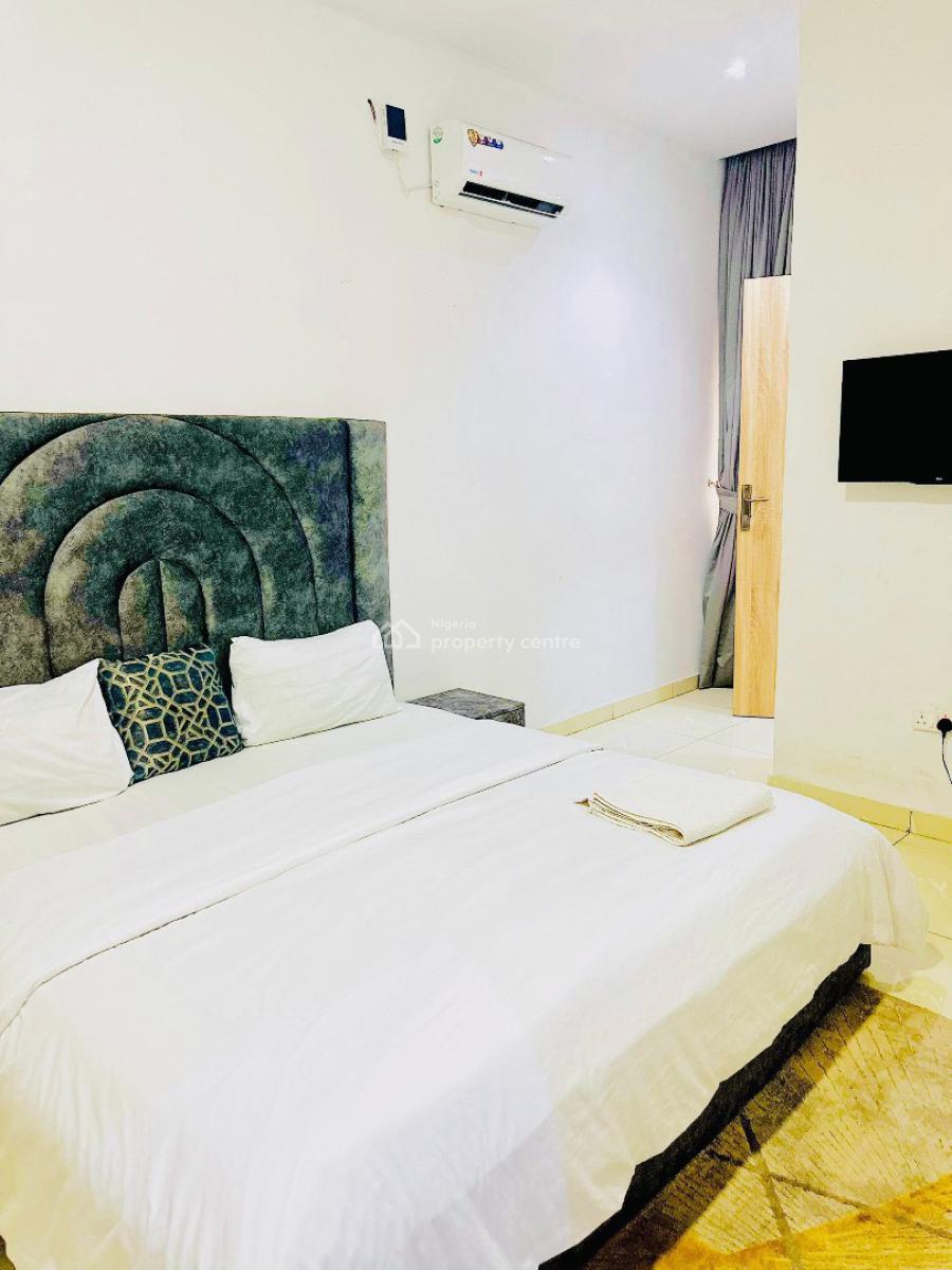 Luxury 3 Bedroom Duplex Apartment with Snooker Jacuzzi, Lekki Phase 2, Lekki, Lagos, Flat / Apartment Short Let