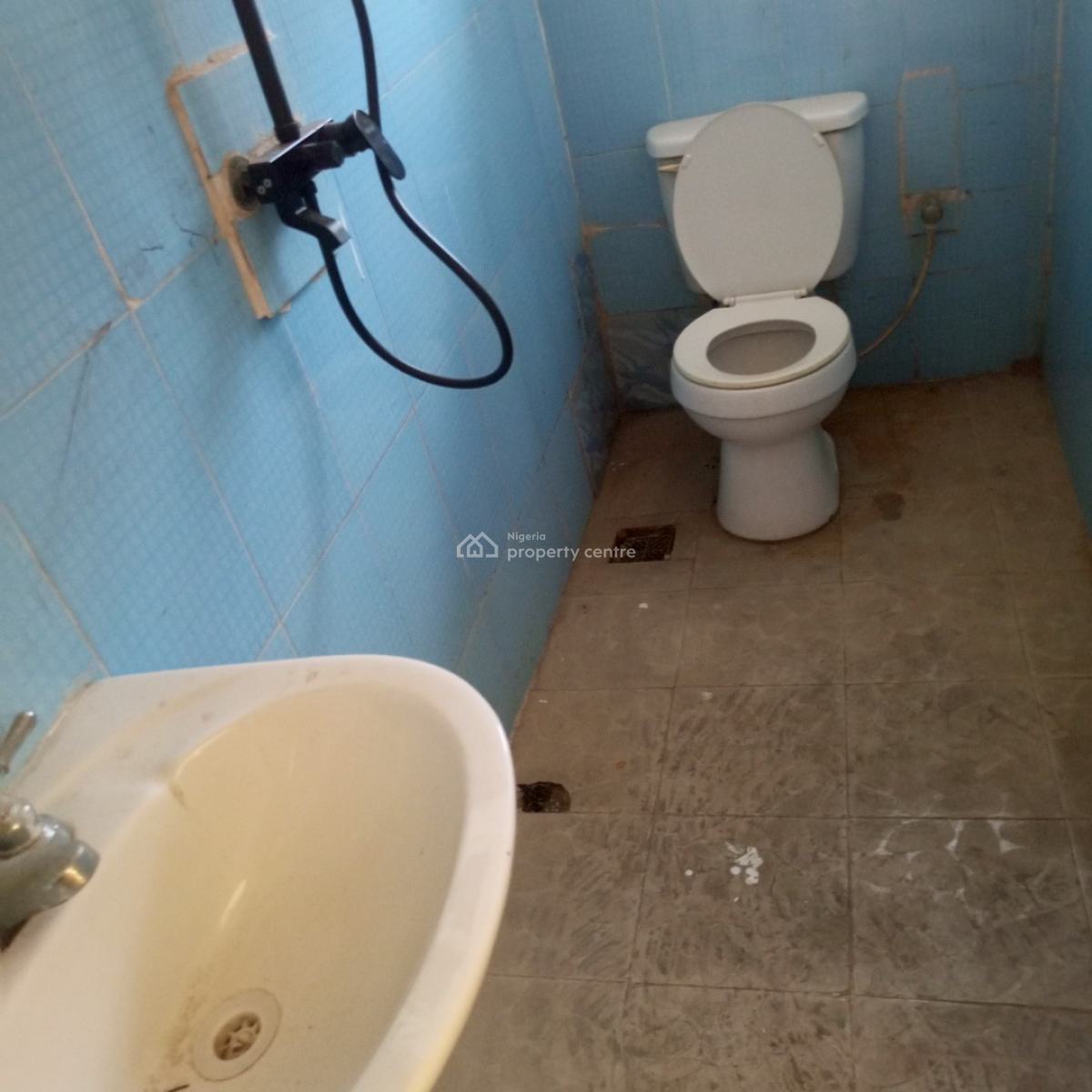 Three Bedroom Apartment, Ado Road, Ado, Ajah, Lagos, Flat / Apartment for Rent