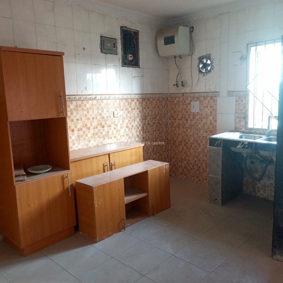 Three Bedroom Apartment, Ado Road, Ado, Ajah, Lagos, Flat / Apartment for Rent