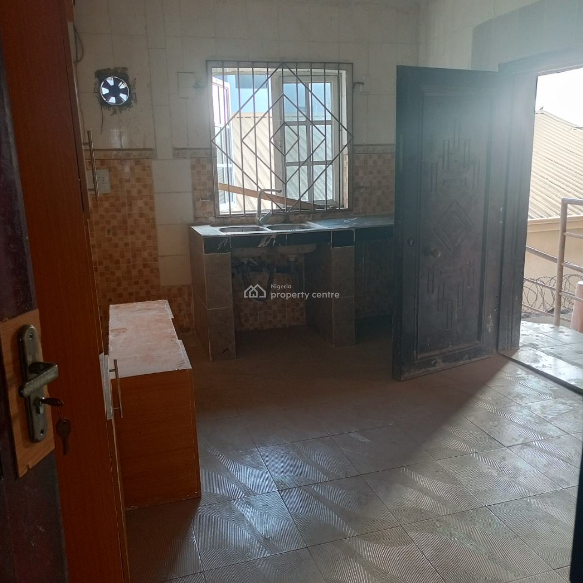 Three Bedroom Apartment, Ado Road, Ado, Ajah, Lagos, Flat / Apartment for Rent