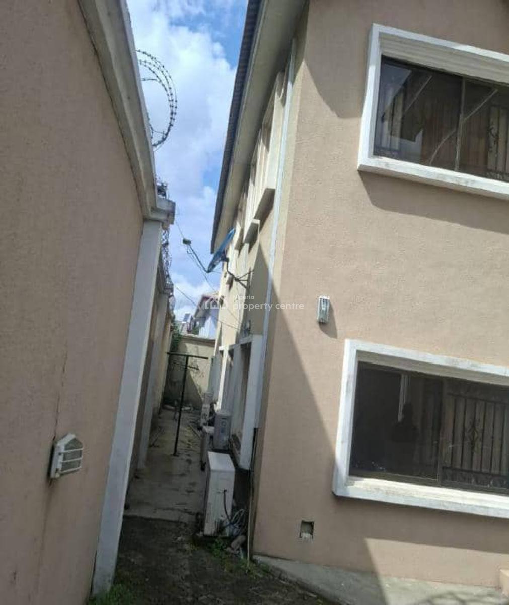Luxurious 3bed Apartment, Gra Phase 2, Magodo, Lagos, House for Sale