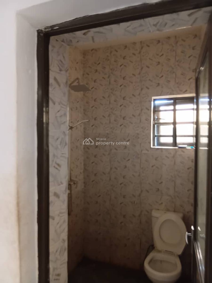 Massive 3 Bedroom Apartment, Ogombo, Ajah, Lagos, Flat / Apartment for Rent