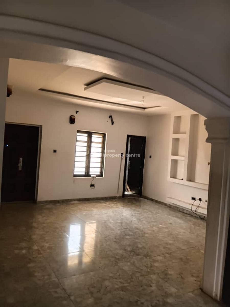 Massive 3 Bedroom Apartment, Ogombo, Ajah, Lagos, Flat / Apartment for Rent