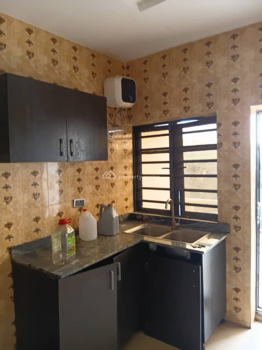 Massive 3 Bedroom Apartment, Ogombo, Ajah, Lagos, Flat / Apartment for Rent