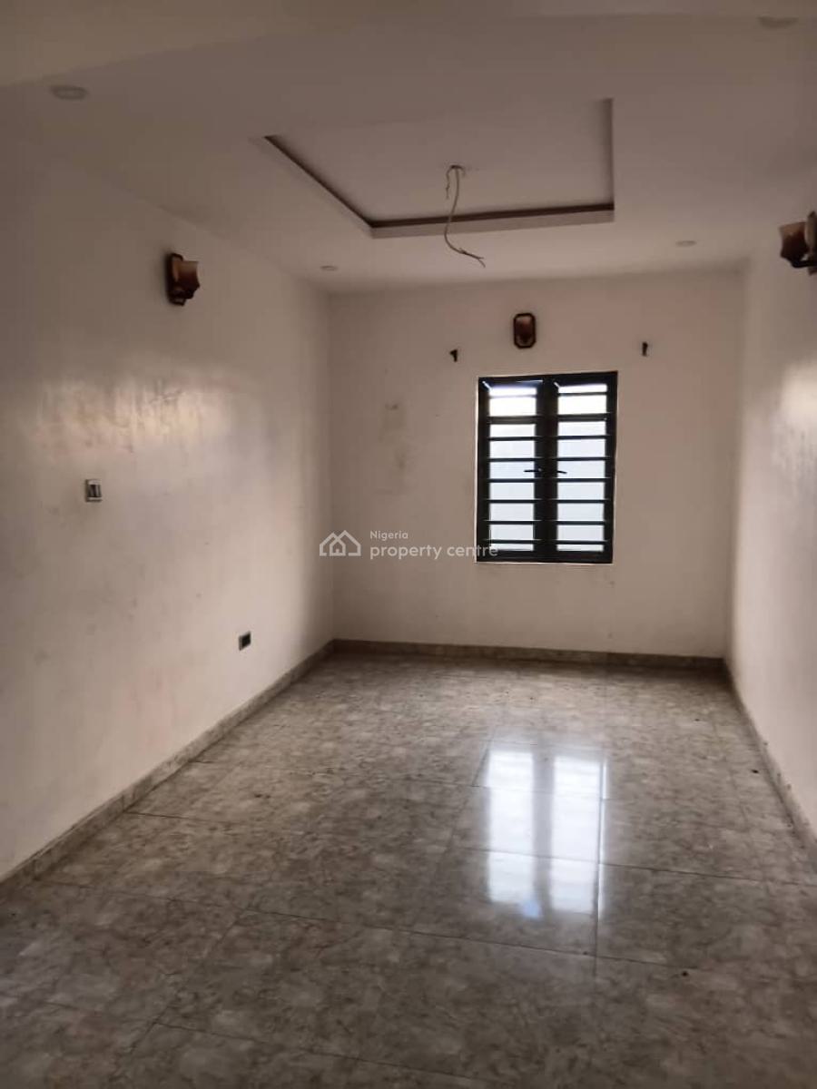 Massive 3 Bedroom Apartment, Ogombo, Ajah, Lagos, Flat / Apartment for Rent