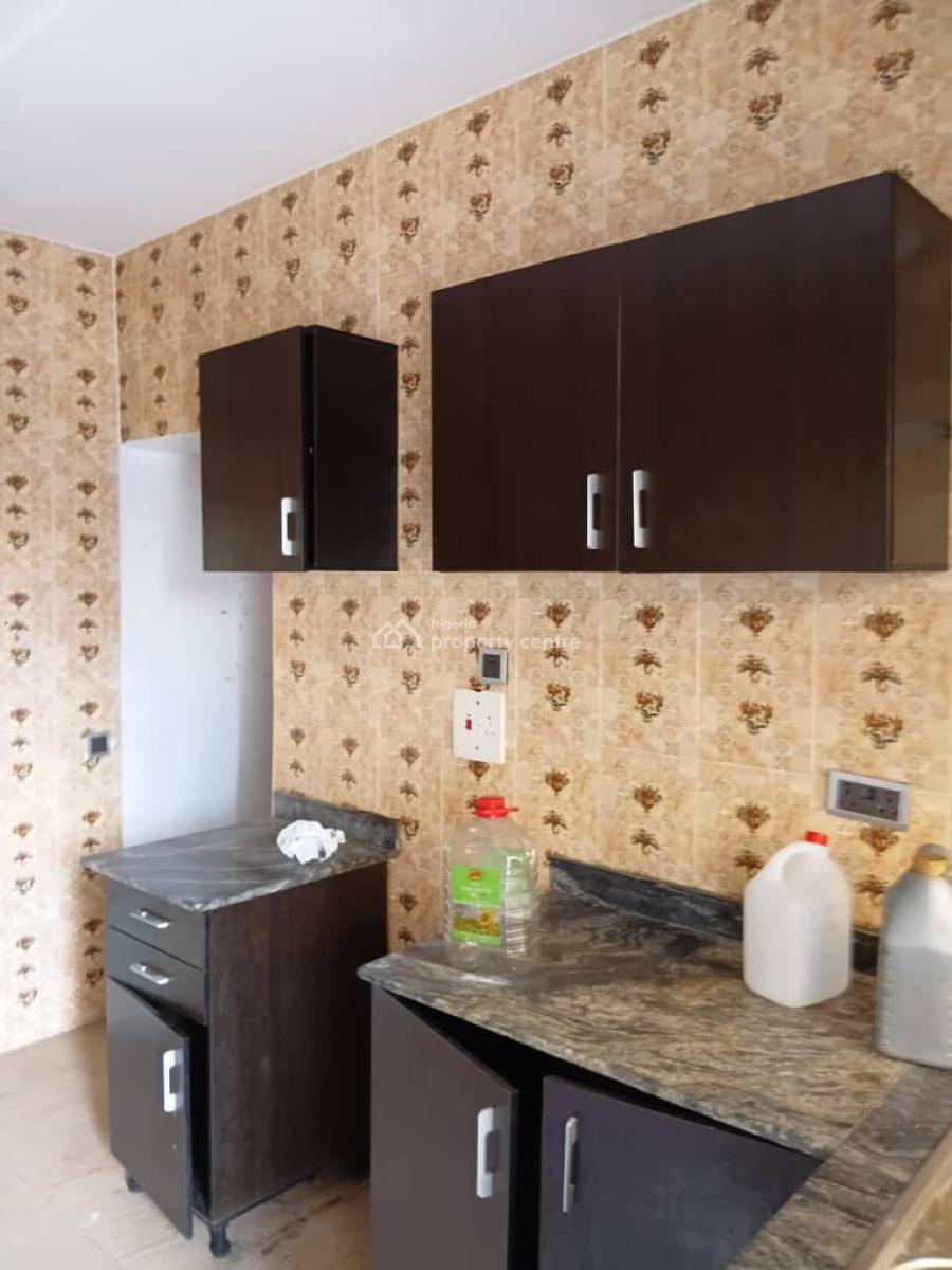 Massive 3 Bedroom Apartment, Ogombo, Ajah, Lagos, Flat / Apartment for Rent