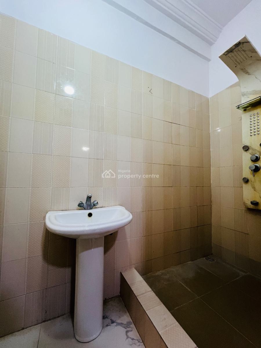 Standard 2 Bedroom Apartment in a Secured Neighborhood, Lekki Phase1, Lekki Phase 1, Lekki, Lagos, Flat / Apartment for Rent
