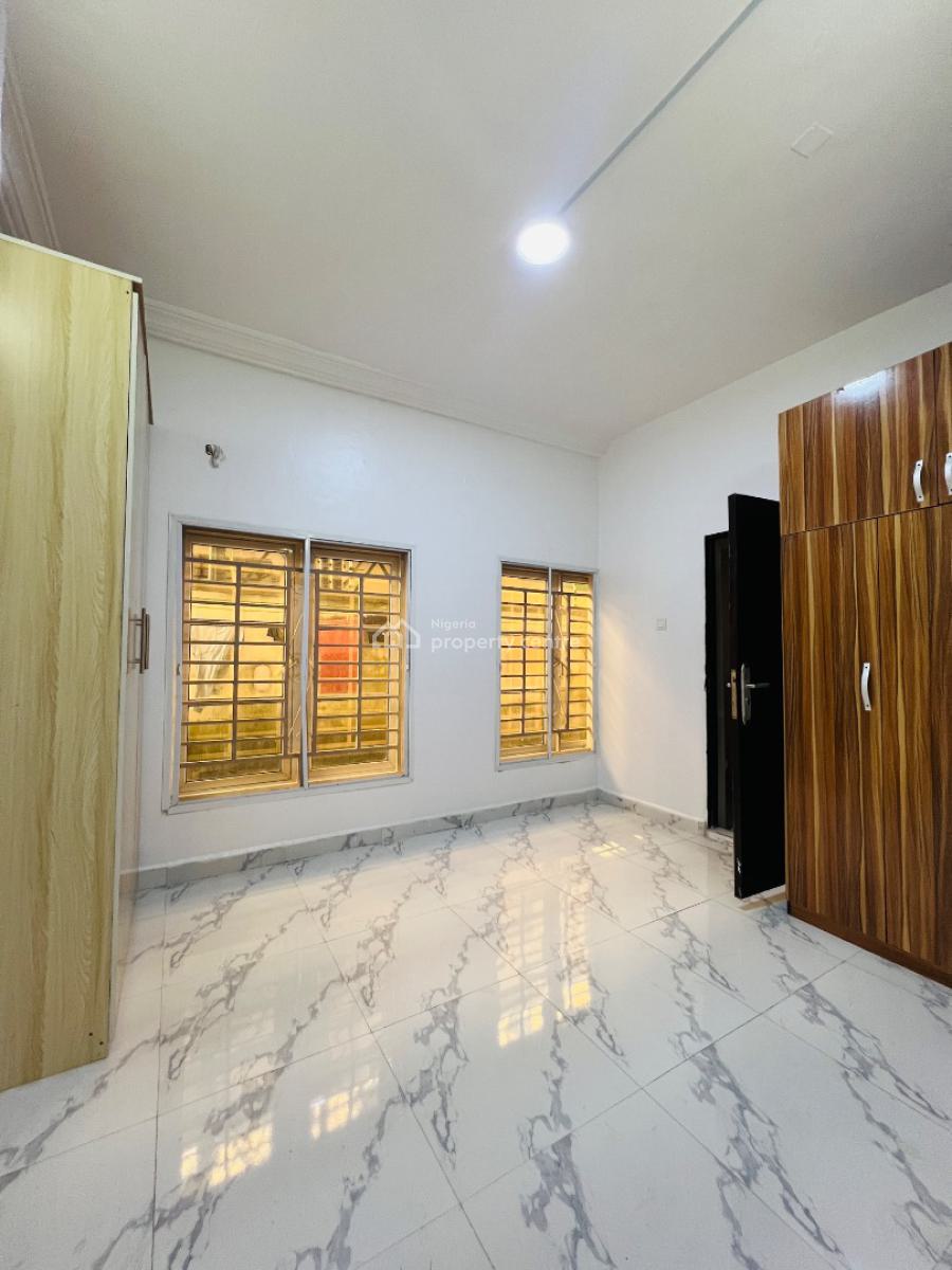 Standard 2 Bedroom Apartment in a Secured Neighborhood, Lekki Phase1, Lekki Phase 1, Lekki, Lagos, Flat / Apartment for Rent