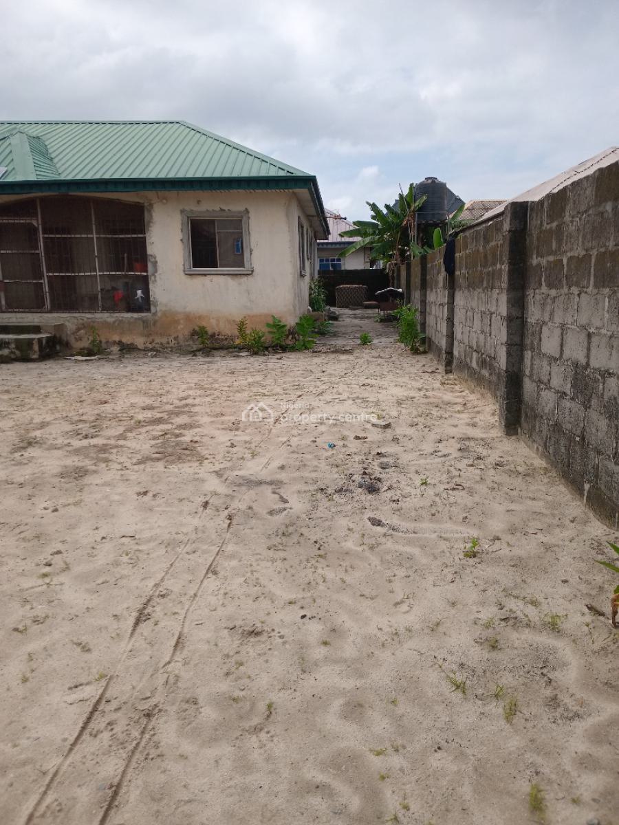 4 Units Block of  Flats on Land Measuring Above 600sqm., New Road Gbetu, Awoyaya, Ibeju Lekki, Lagos, Block of Flats for Sale