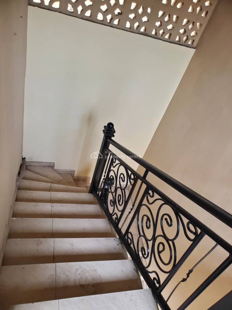 Beautiful 3 Bedroom Apartment, Gra Phase 1, Magodo, Lagos, Flat / Apartment for Rent