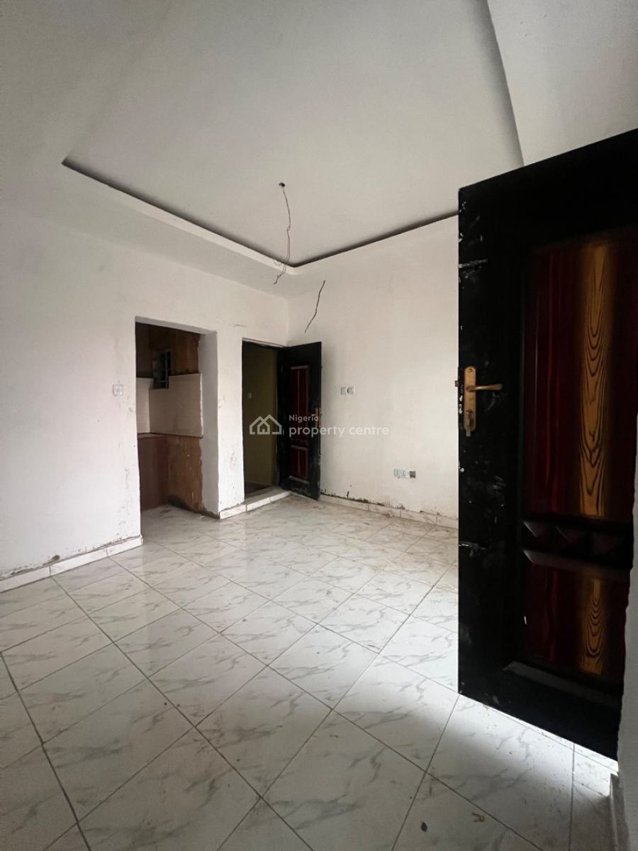 Long Lease!! Studio Apartments and One-bed Apartments, Shomolu, Shomolu, Lagos, Self Contain (single Rooms) for Sale