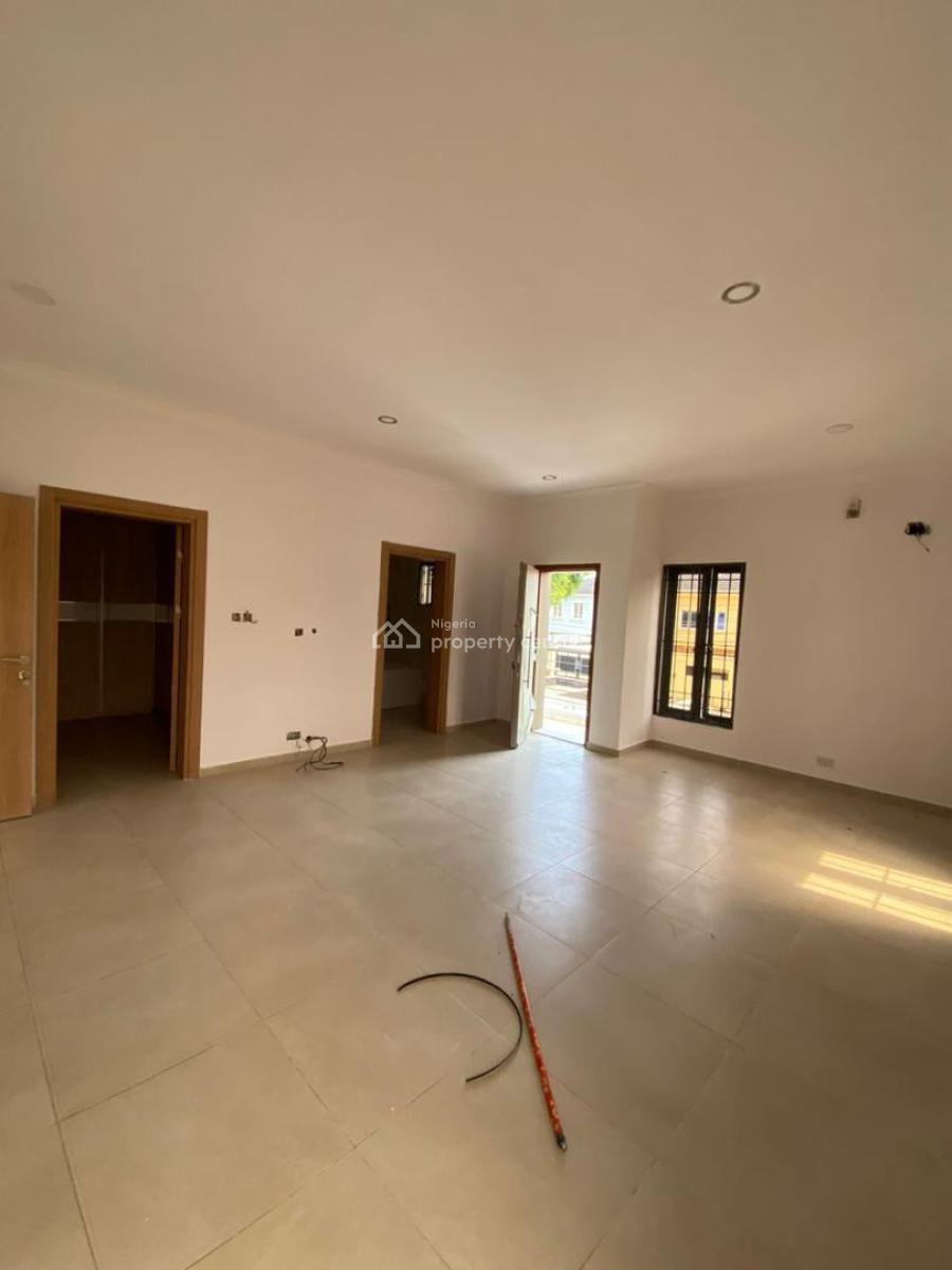 an Exquisitely Built 4 Bedroom Detached Duplex with a Box Room and Bq, Lekki Phase 1, Lekki, Lagos, Semi-detached Duplex for Rent
