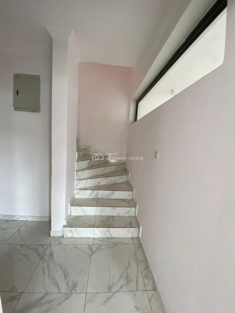 an Exquisitely Built 4 Bedroom Detached Duplex with a Box Room and Bq, Lekki Phase 1, Lekki, Lagos, Semi-detached Duplex for Rent
